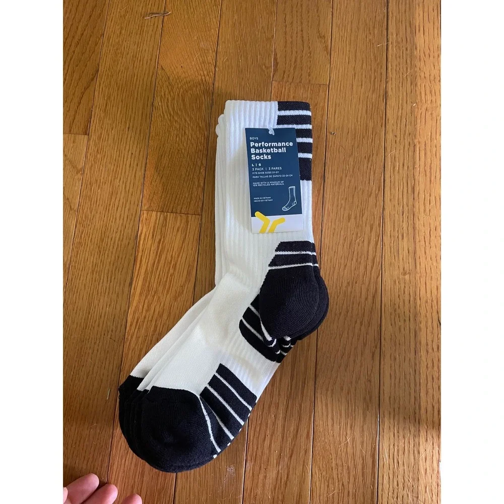 Old Navy Boys Performance Basketball Socks 3-Pack White Black Size L 3Y-5Y NEW